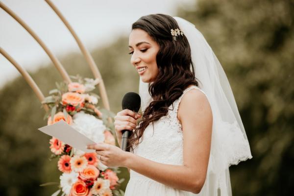 Entre Orient et Occident: un mariage aux notes orientales au cœur d'un château breton 26