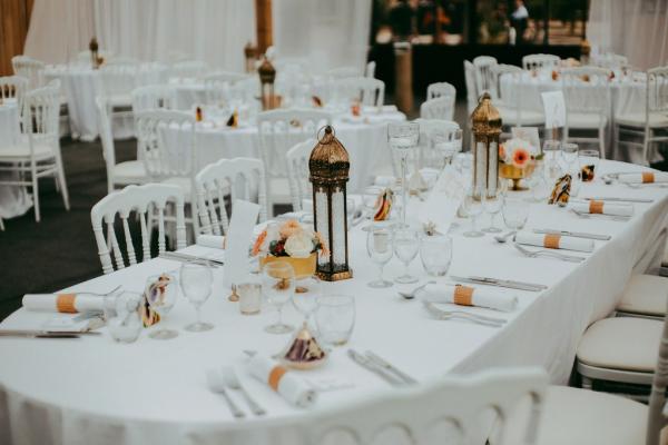 Entre Orient et Occident: un mariage aux notes orientales au cœur d'un château breton 15