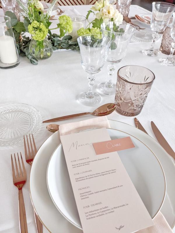 Location couverts cuivrés rose gold table de mariage Bretagne